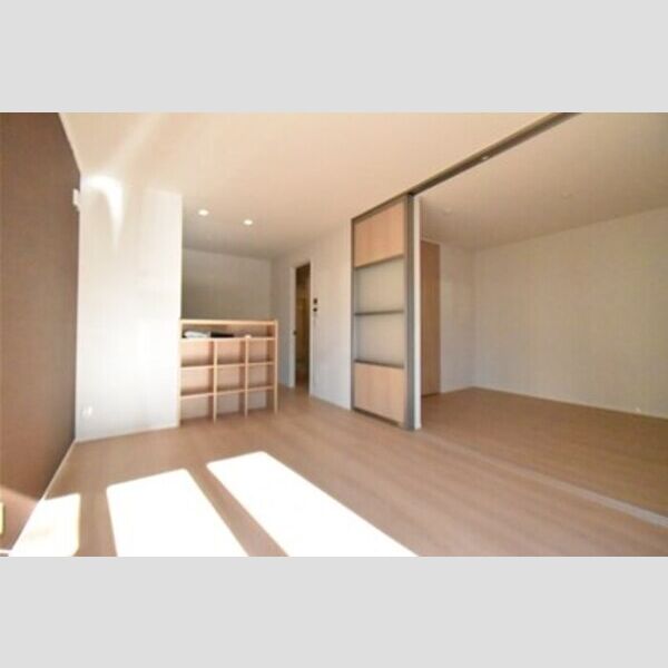 居室・リビング (リビングダイニングと居室)