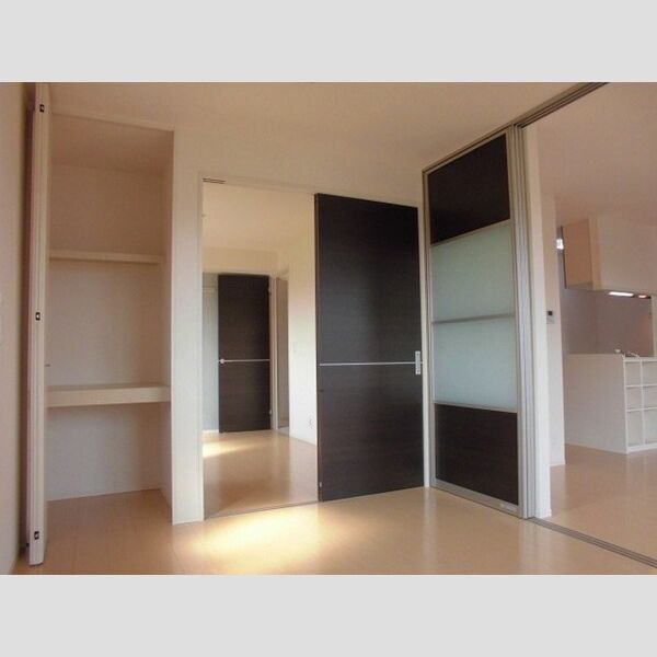 居室・リビング (■南側洋室6帖から撮影しました■)