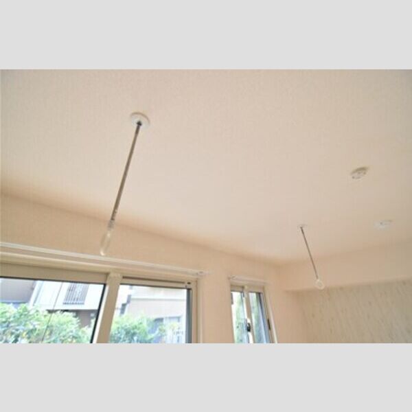 その他 (室内物干し)