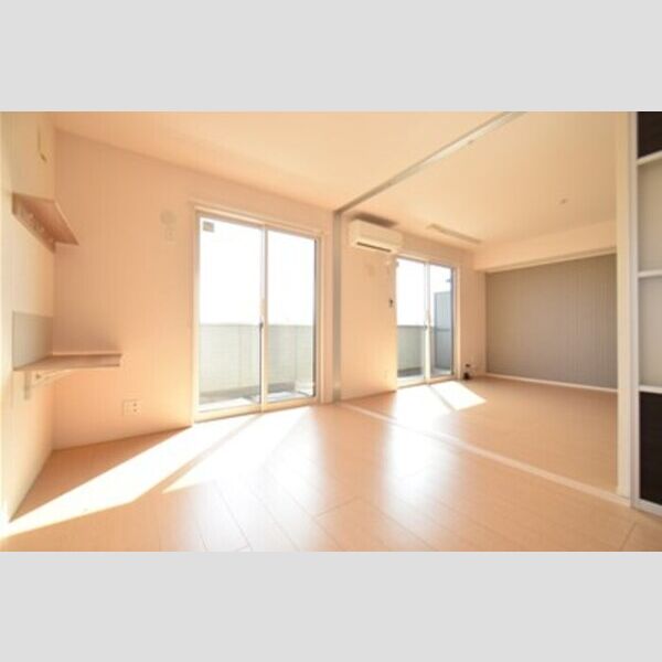 その他 (居室とリビングダイニング)