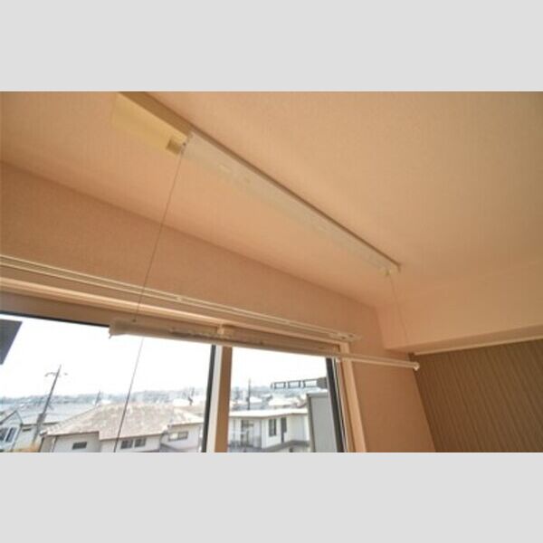 その他 (室内物干し)