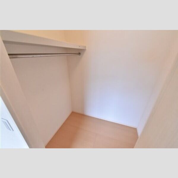 収納 (ウォークインクローゼット)