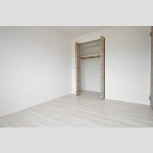 収納 (収納とその他部屋の様子)