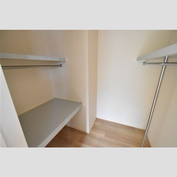 収納 (ウォークインクローゼット)