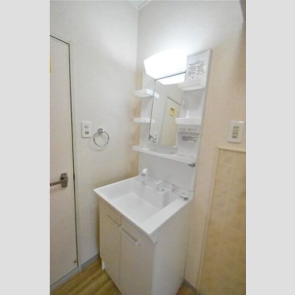 洗面所 (洗髪洗面化粧台)