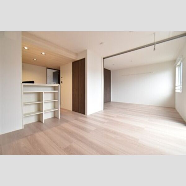 居室・リビング (リビングダイニングと居室)