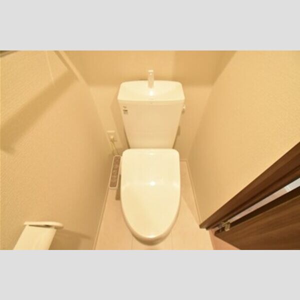 トイレ (洗浄便座)