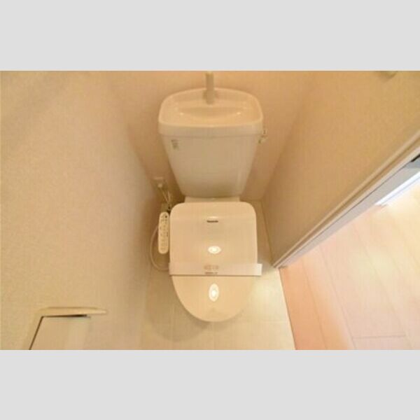 トイレ (洗浄便座)