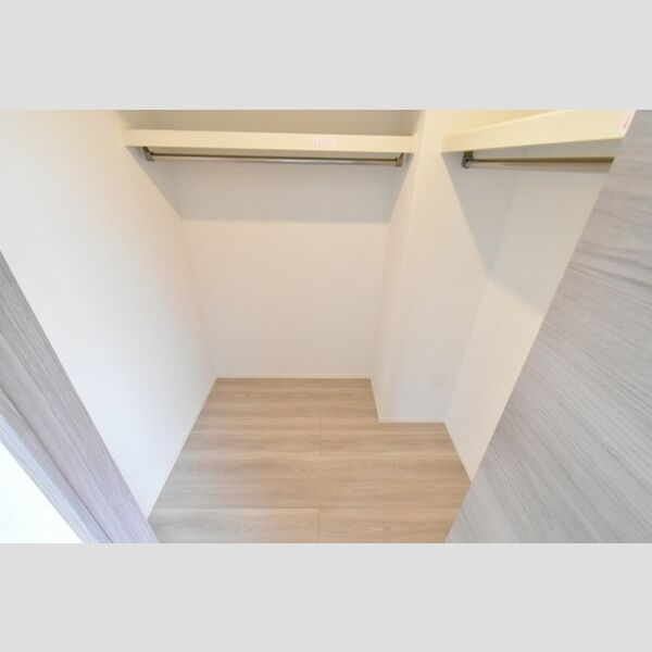 収納 (ウォークインクローゼット)