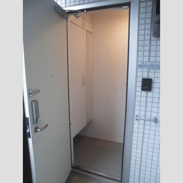 玄関 (玄関)