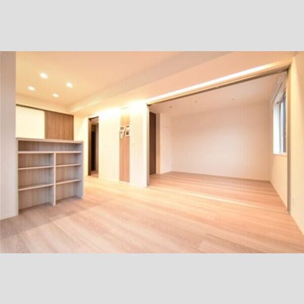 居室・リビング (リビングダイニングと居室)