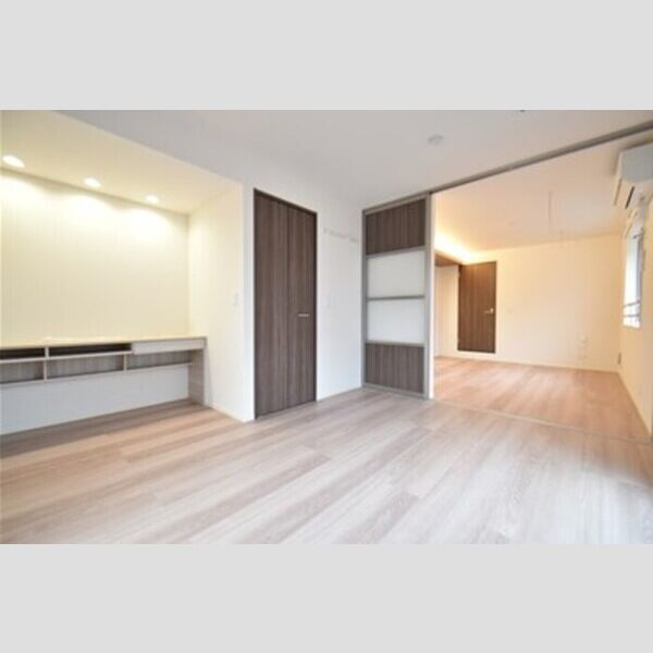 その他 (居室とリビングダイニング)