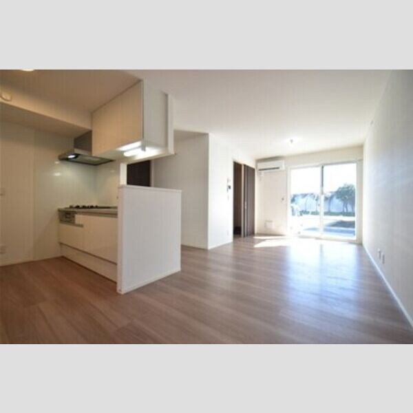 居室・リビング (リビングダイニングキッチン)