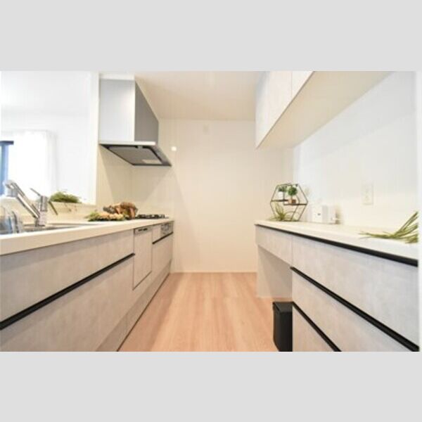 その他 (キッチン(家具家電備品等は設置されておりません))