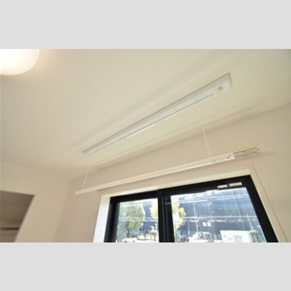 その他 (室内物干し)