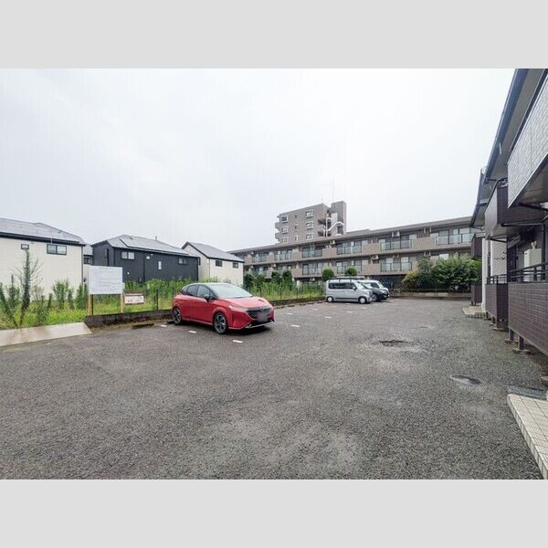 駐車場 (駐車場)