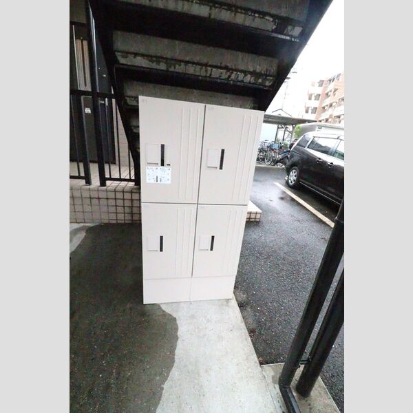 現地周辺 (宅配ボックス)
