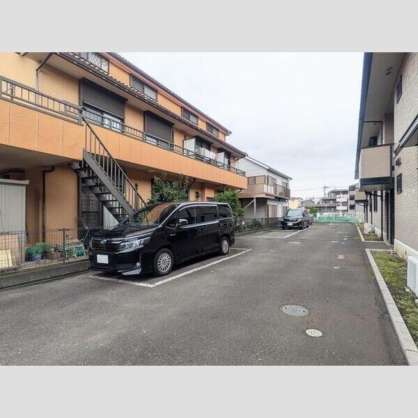 駐車場 (駐車場)