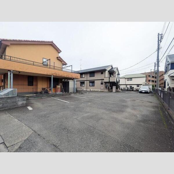 駐車場 (駐車場)