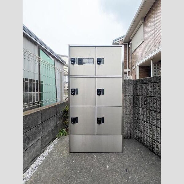 現地周辺 (宅配ボックス)