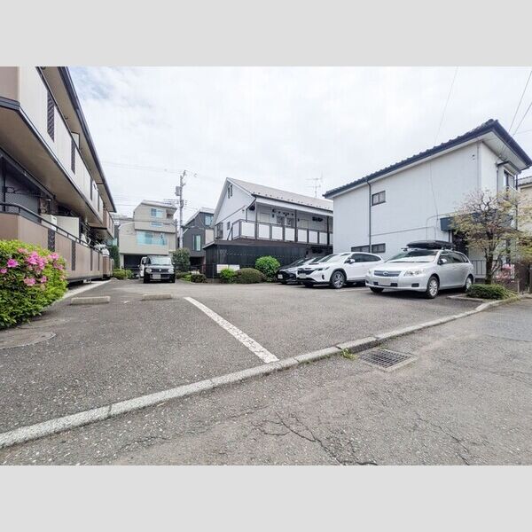 駐車場 (駐車場)