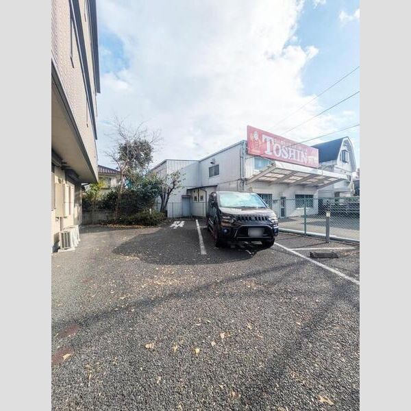 駐車場 (駐車場)