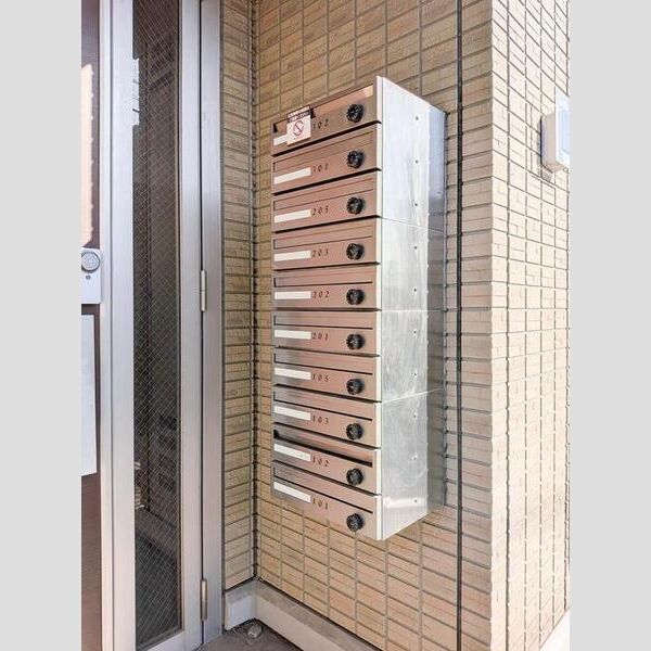 現地周辺 (ポスト)