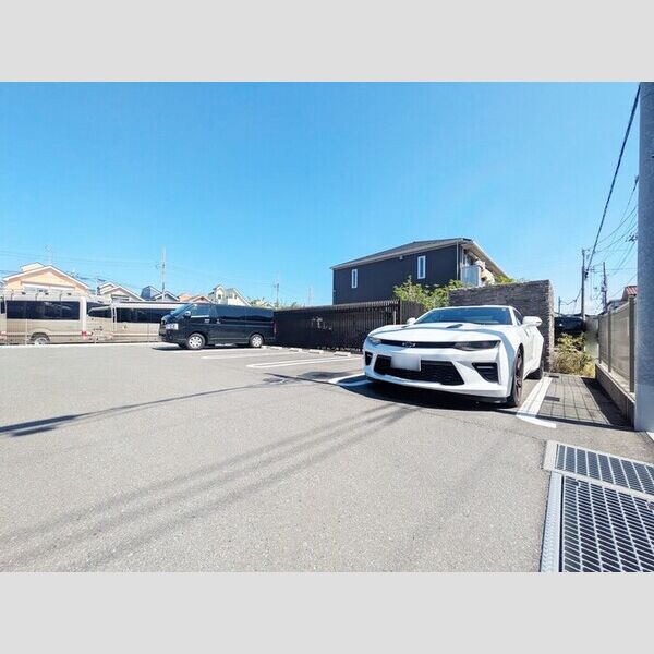 駐車場 (駐車場)