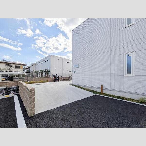 エントランス (エントランス)