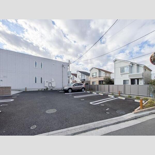 駐車場 (駐車場)