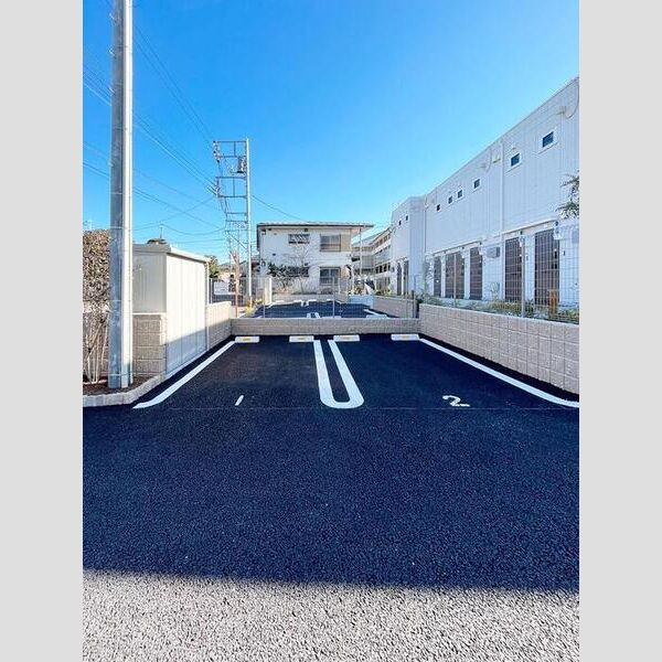 駐車場 (駐車場)