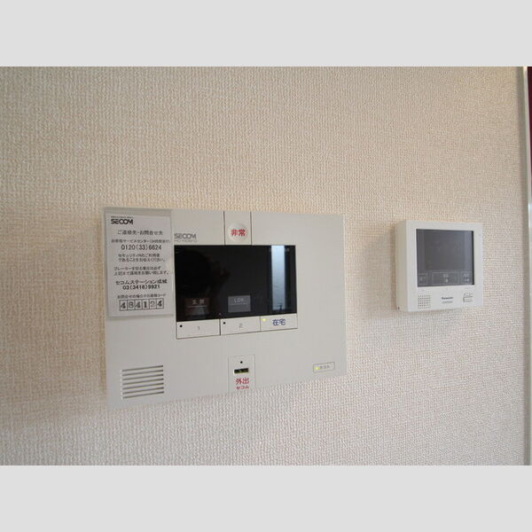 その他設備 (セコムセキュリティシステムとTVインタフォン)
