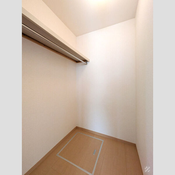 収納 (ウォークインクローゼット)