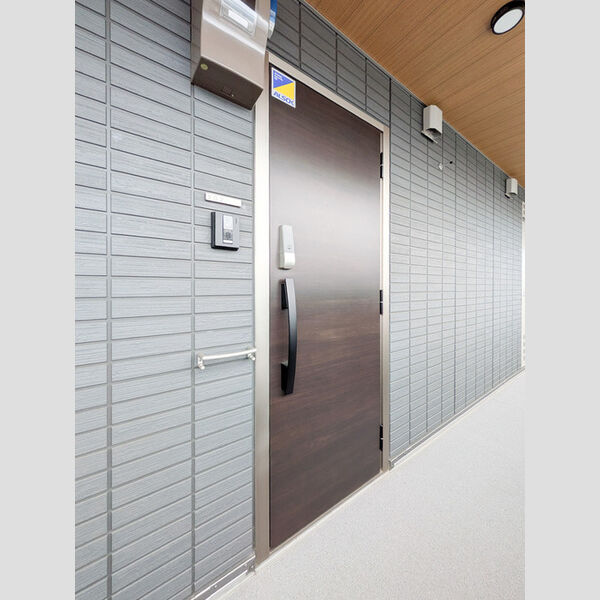 玄関 (玄関ドア)