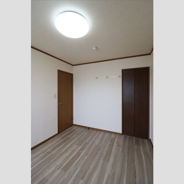 その他 (洋室)