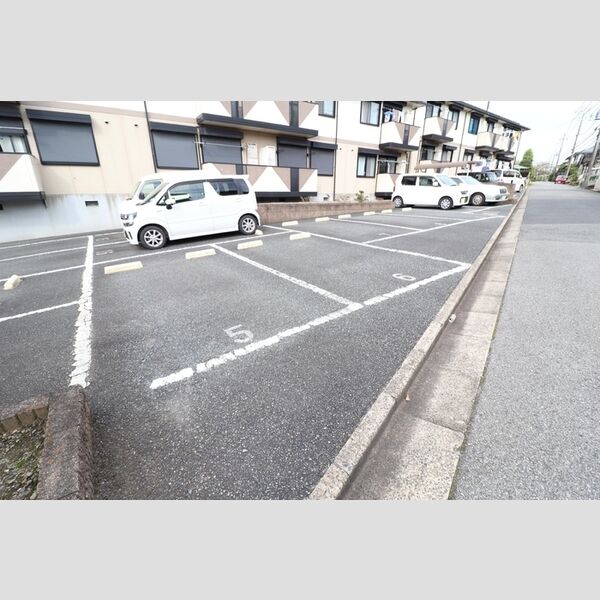 駐車場 (駐車場)