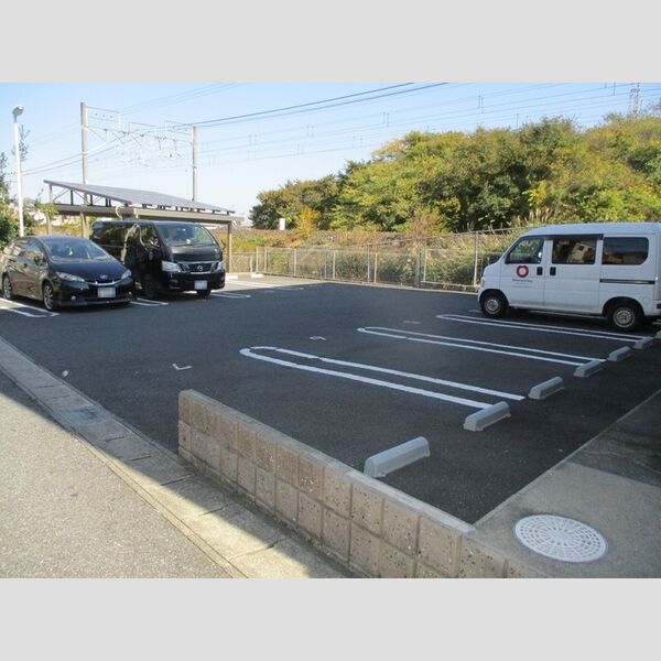 駐車場 (駐車場)