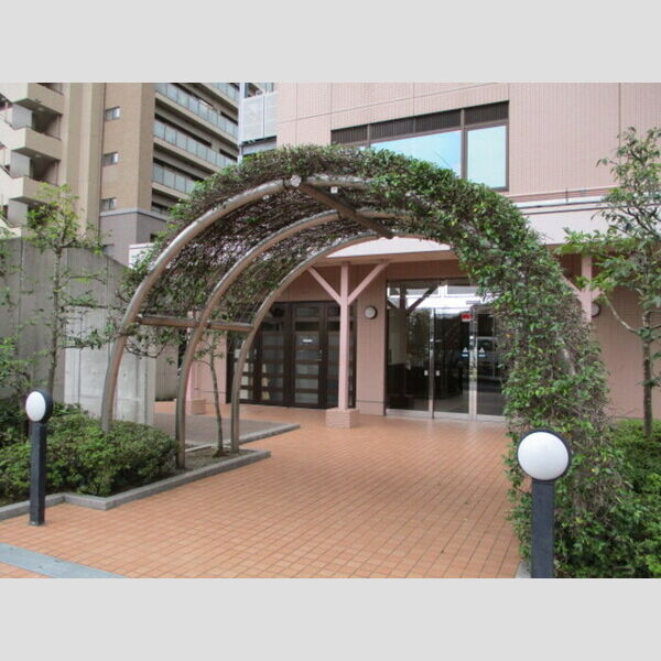 エントランス (エントランス)