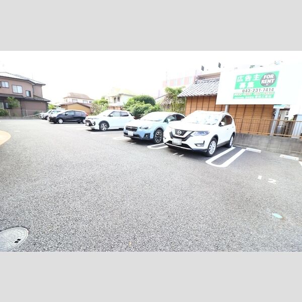 駐車場 (駐車場)