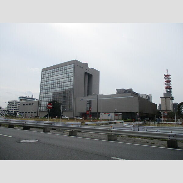 現地周辺 (千葉銀行本店(495m))