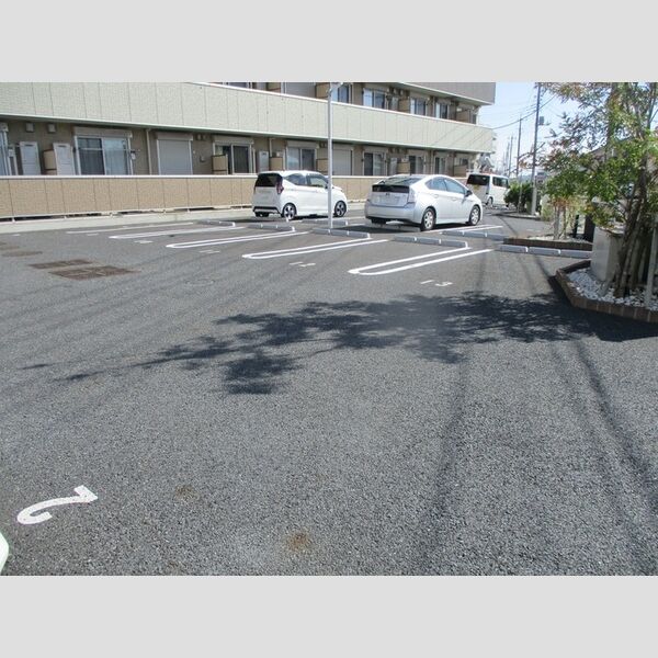 駐車場 (駐車場)