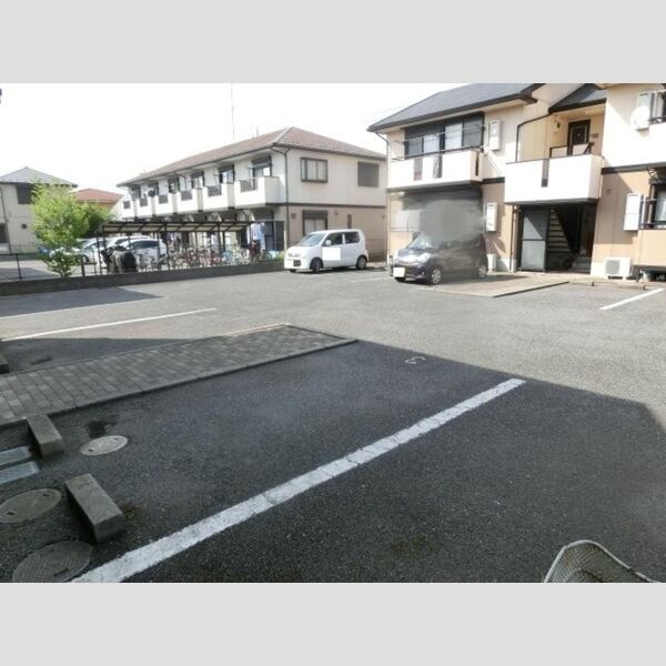 駐車場 (駐車場)