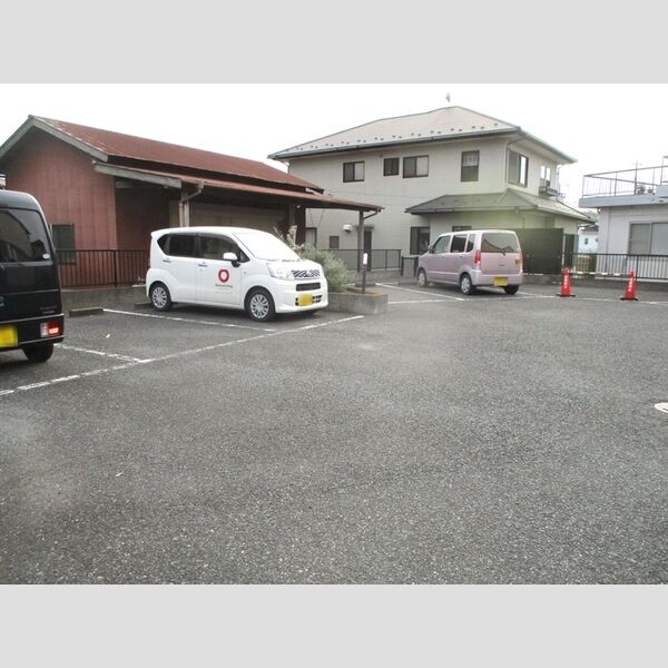 駐車場 (駐車場)