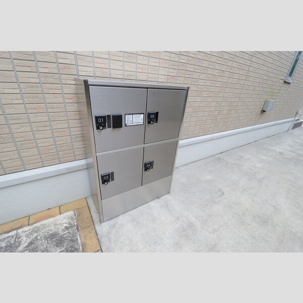 現地周辺 (宅配BOX)