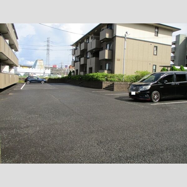駐車場 (駐車場)