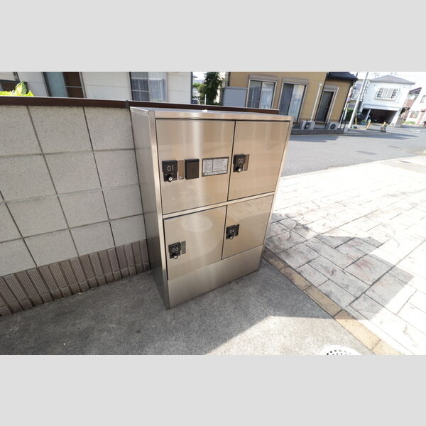 現地周辺 (宅配BOX)