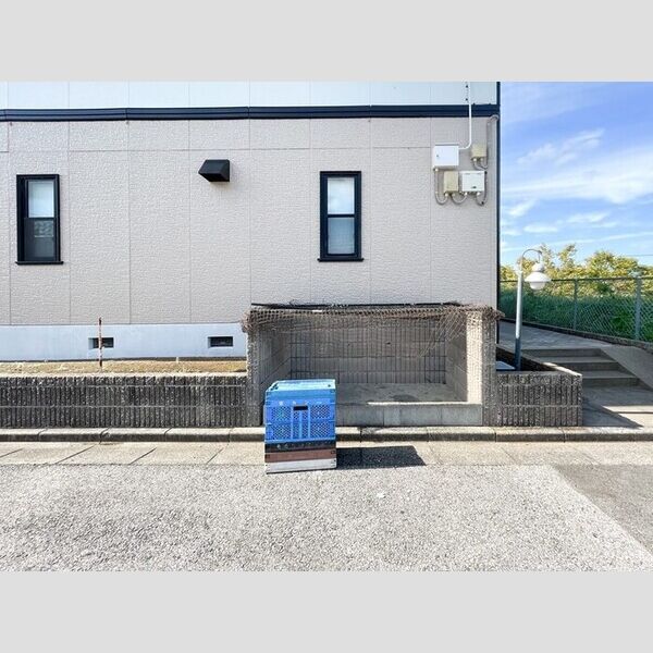 現地周辺 (ゴミ置き場)