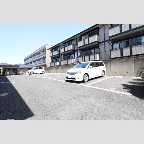 駐車場 (駐車場)