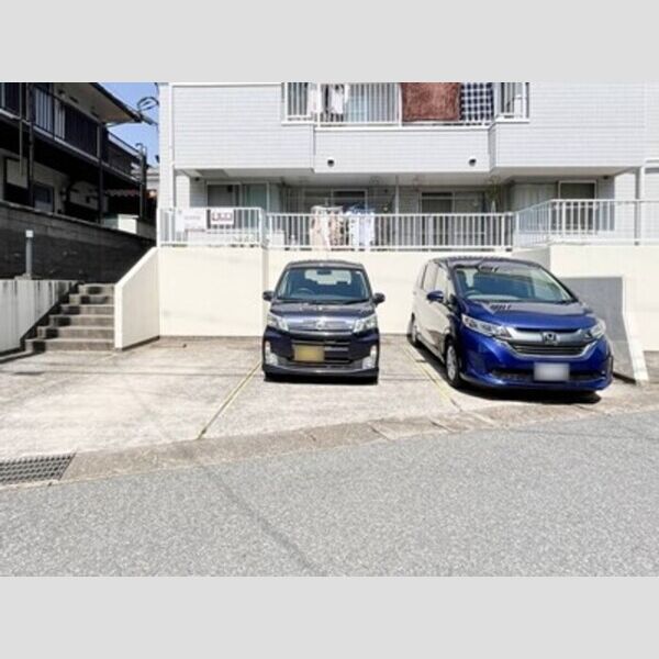 駐車場 (駐車場)
