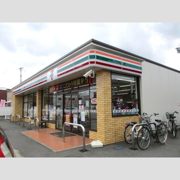 現地周辺 (セブンイレブン千葉誉田駅前店(482m))